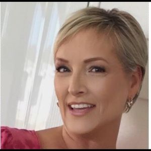 Meet your Posher, Lee